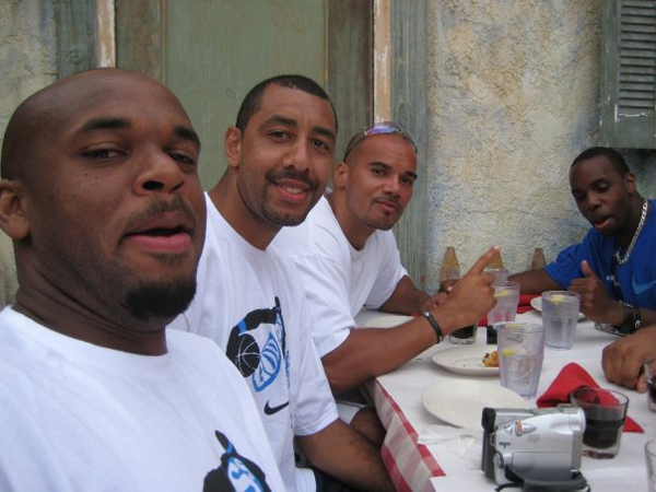 Chillin at restaurant on Venice Beach, with Dave Aliu and Julius Joseph